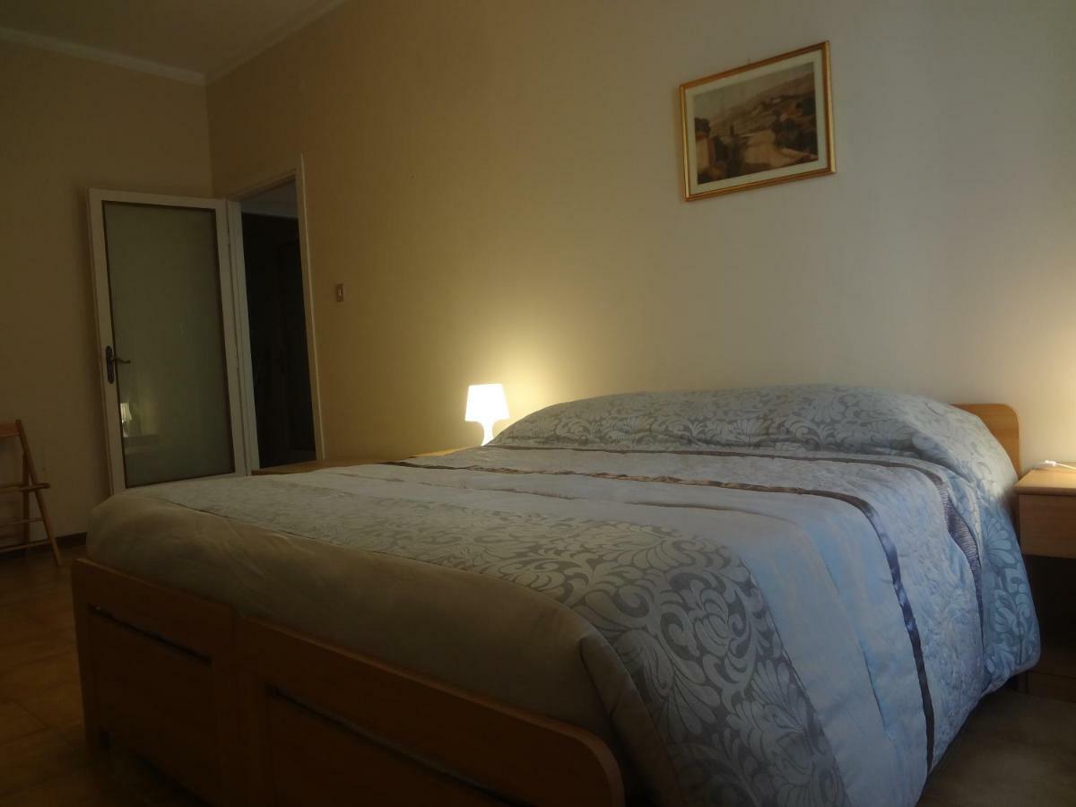 ליבורנו Accademia Apartment מראה חיצוני תמונה