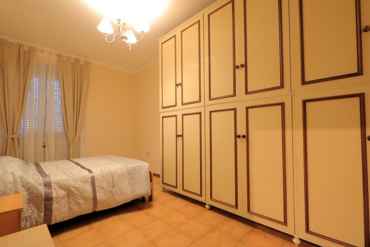 ליבורנו Accademia Apartment מראה חיצוני תמונה