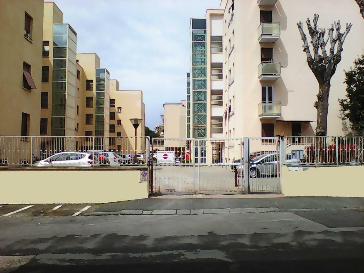 ליבורנו Accademia Apartment מראה חיצוני תמונה